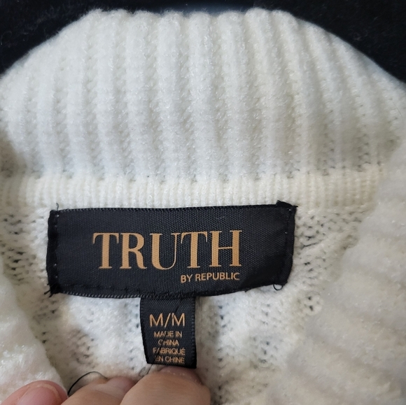 Truth By Republic Elegant White Cable Knit Sweater Size M - Picture 2 of 4